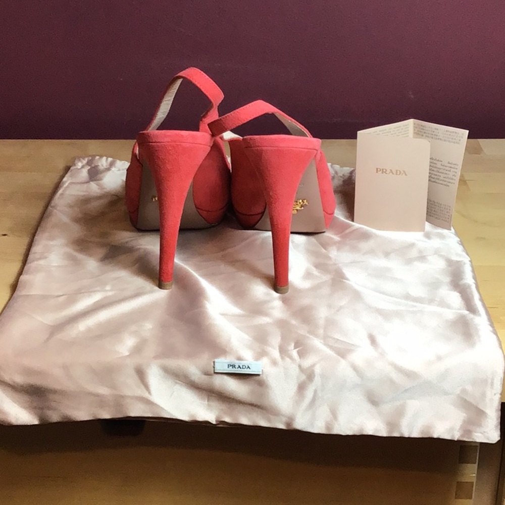 Authentic Prada Size 38 Like New With Box Suede P… - image 4